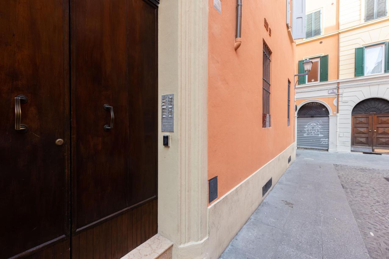 Garisenda, Bologna By Short Holidays Luaran gambar